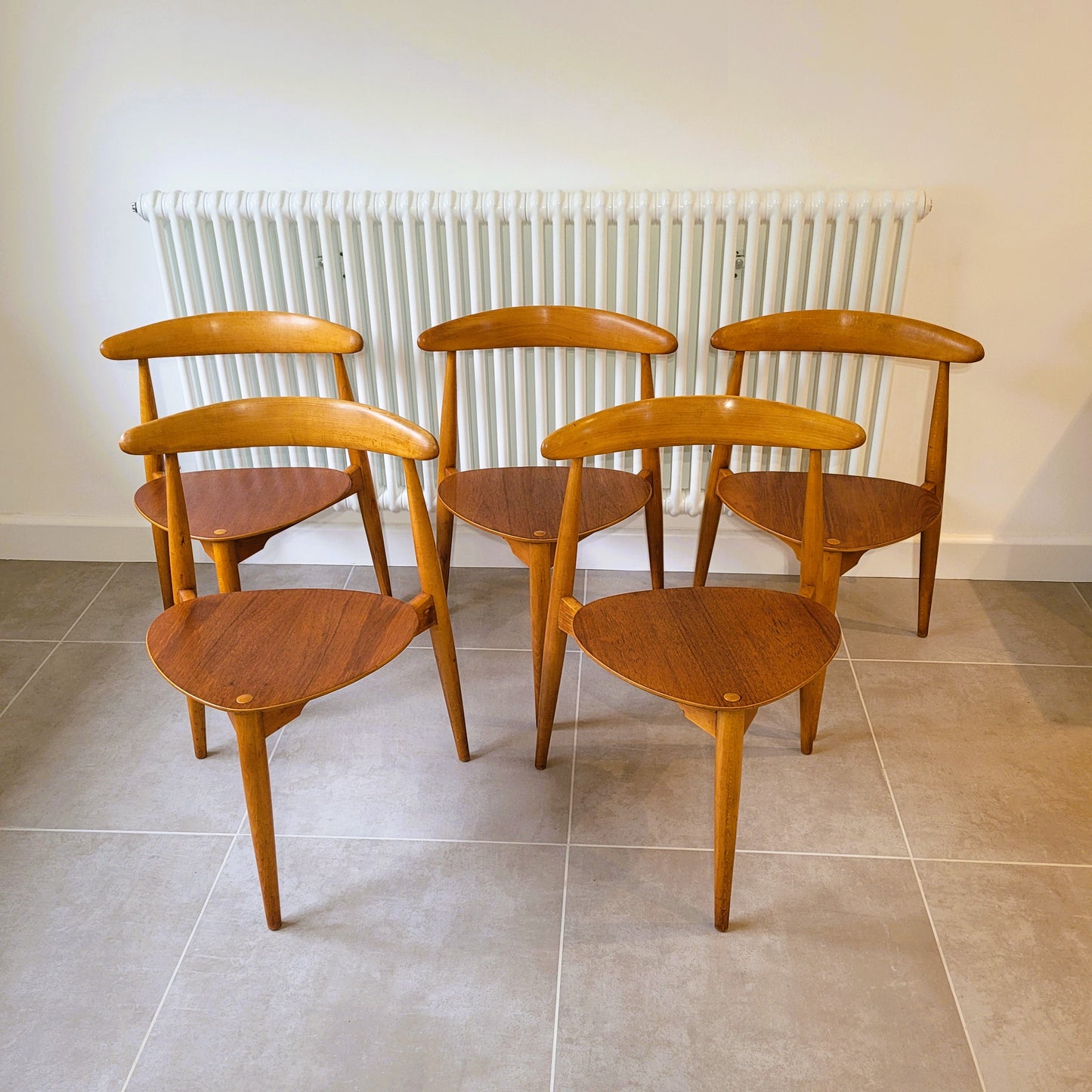 Hans J Wegner 'Heart' Dining Chairs FH4103 by Fritz Hansen Denmark, 1960s set of 5