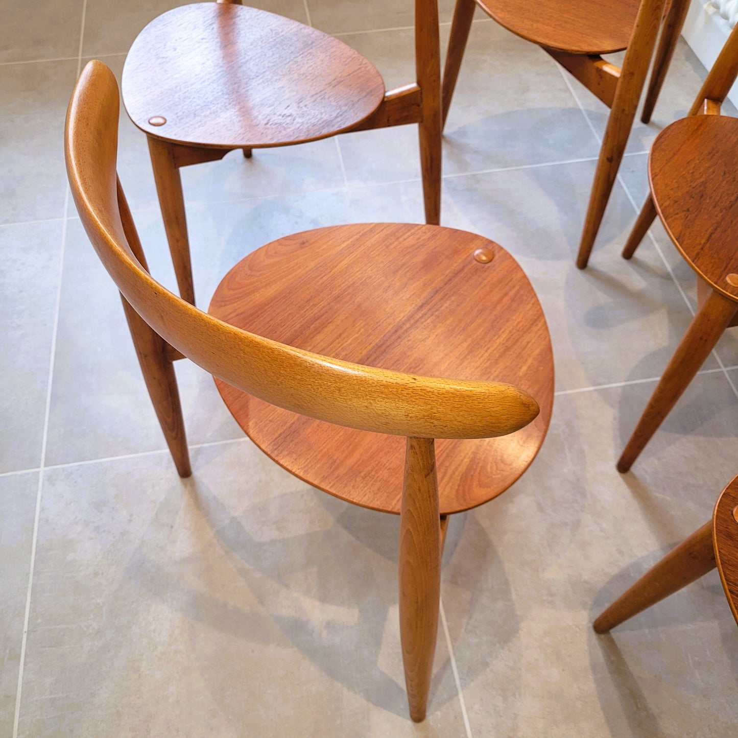 Hans J Wegner 'Heart' Dining Chairs FH4103 by Fritz Hansen Denmark, 1960s set of 5