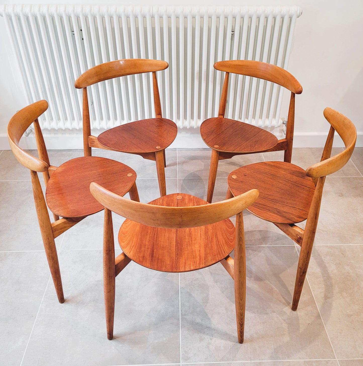 Hans J Wegner 'Heart' Dining Chairs FH4103 by Fritz Hansen Denmark, 1960s set of 5