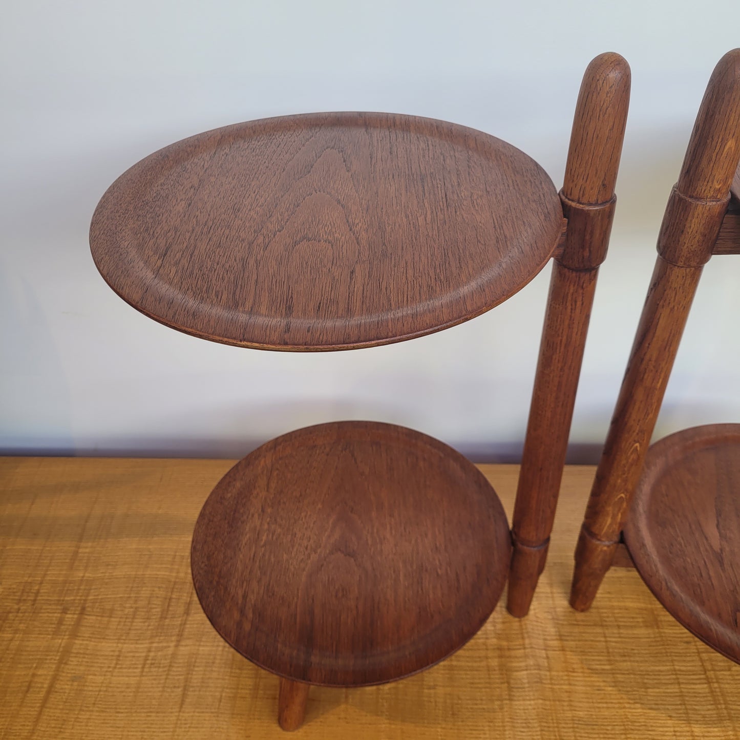 Edmund Jørgensen side table pair