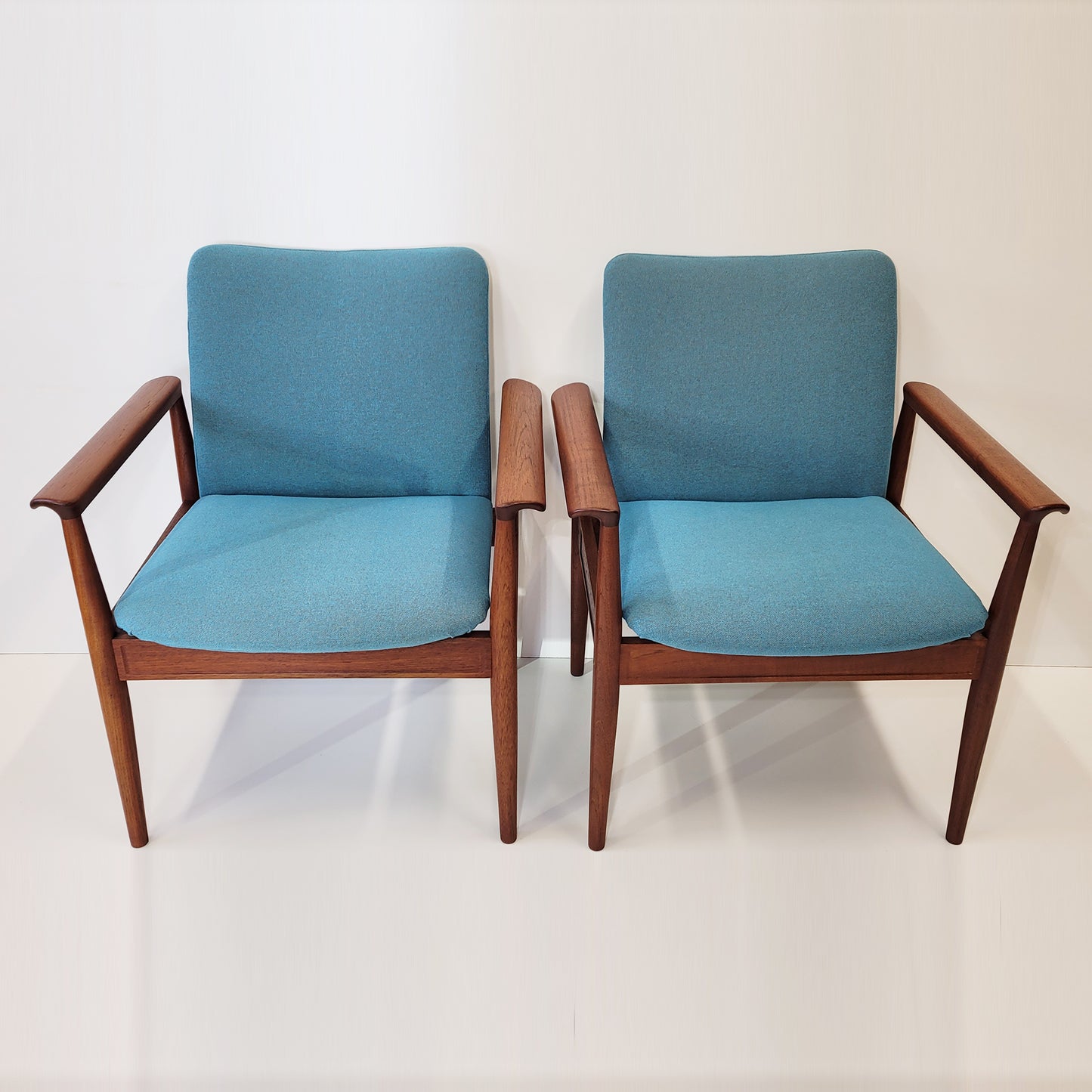 Finn Juhl Diplomat Chair