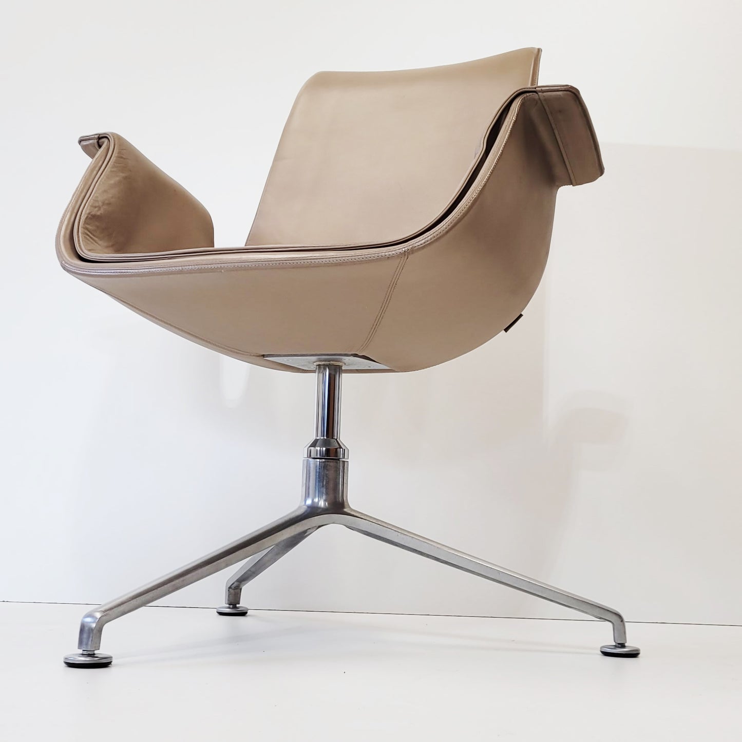 Fabricius & Kastholm Cream Tulip Chair