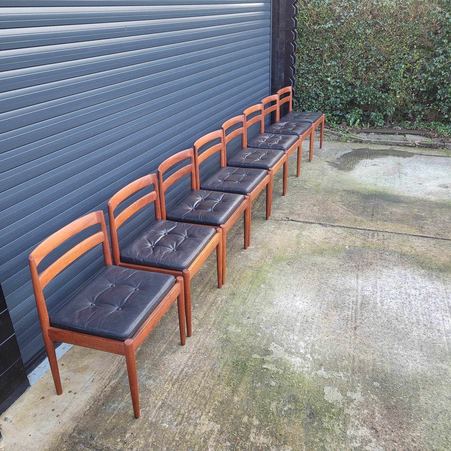 Kai Kristiansen Universe 301 model set of 8 chairs