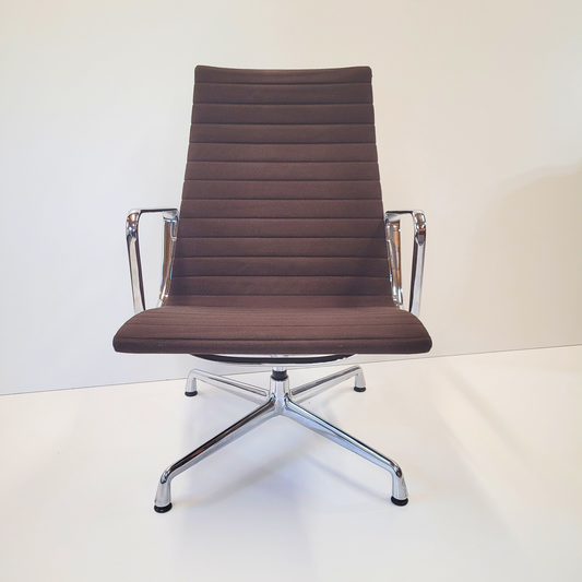 Eames EA116 brown Lounge Chair