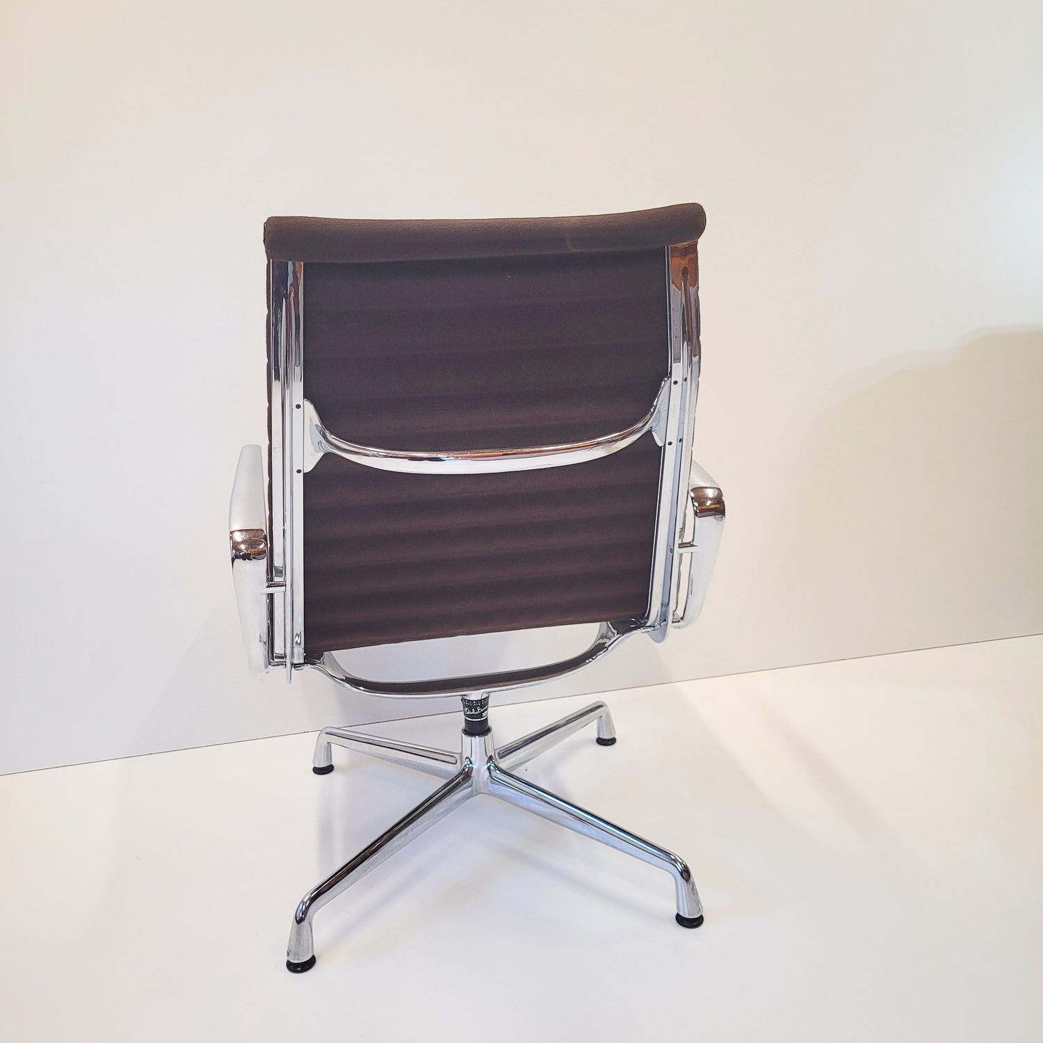 Eames EA116 brown Lounge Chair Sought Furniture