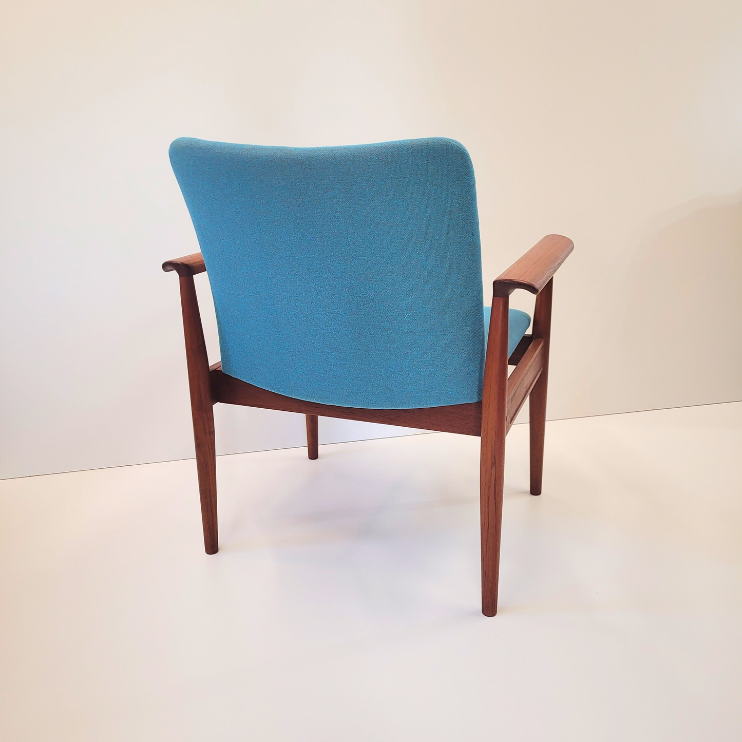 Finn Juhl Diplomat Chair